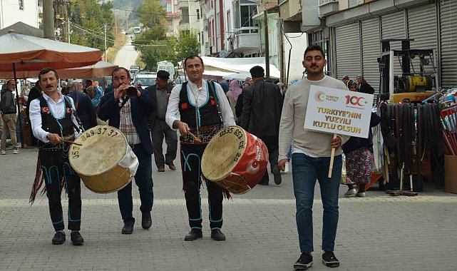 Kastamonu'da Cumhuriyet coşkusu davul zurna ile kutlandı