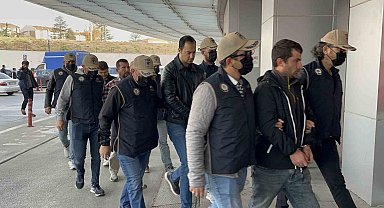 Kıskaç Operasyonu'nda yakalanan 4 FETÖ üyesi adliyeye sevk edildi