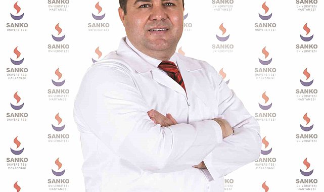"Geçmeyen boğaz ağrısı, birçok hastalığın habercisi olabilir"