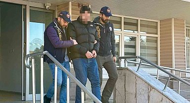3 yıl 4 ay kesinleşmiş hapis cezasıyla aranıyordu, siber polise yakalandı