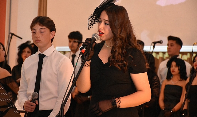 Karaman Güzel Sanatlar Lisesi Öğretmen ve Öğrencilerinden Muhteşem Konser