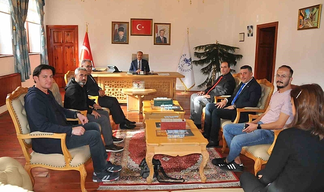 Akşehir Belediyesi'nden kadrolu işçilerine 8 bin 77 lira zam