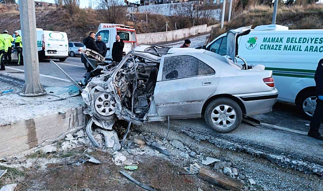 Başkentte feci kaza: Aynı aileden 3 kişi öldü, 1 bebek ağır yaralı