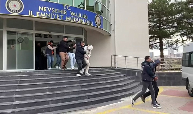 Kargo dolandırıcıları yakayı ele verdi: 11 gözaltına alındı