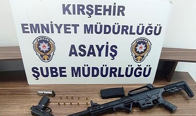 Kendini yaralayan şahsın evinde ruhsatsız tüfek ele geçirildi