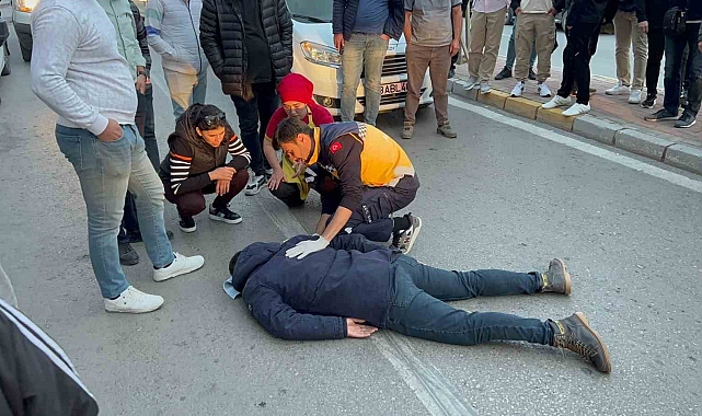 Motosikletle yayaya çarptı: 2 yaralı