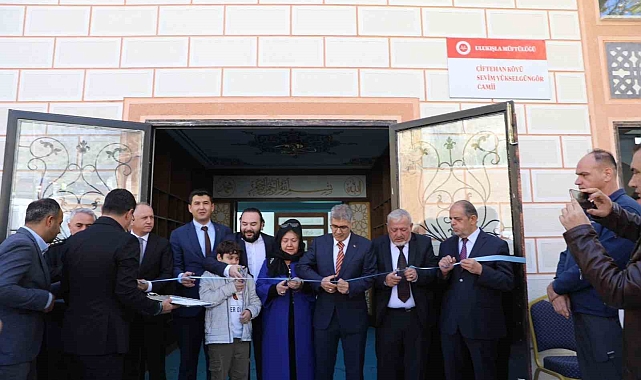 Niğde'de hayırsever tarafından yaptırılan cami ibadete açıldı
