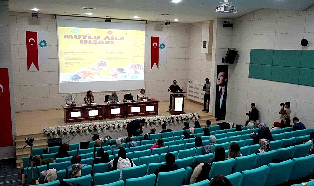 Niğde'de Mutlu Aile İnşası Engeller ve Önlemler Paneli Düzenlendi