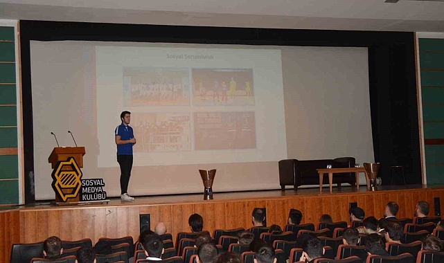Spor ve Akademi "Sports Up" etkinliğinde bir araya geldi