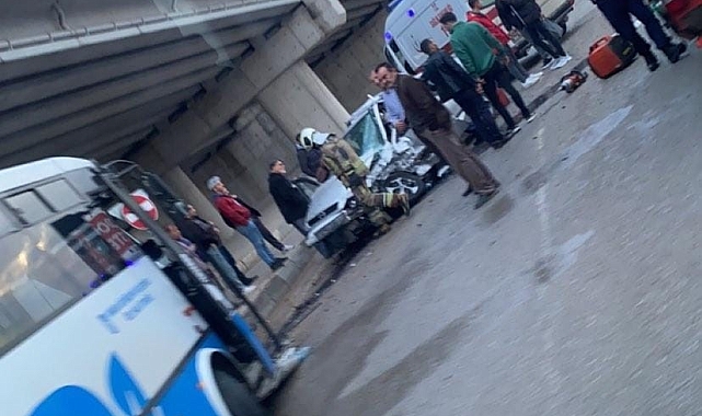 Ankara'da halk otobüsü ile otomobil çarpıştı: 4 yaralı