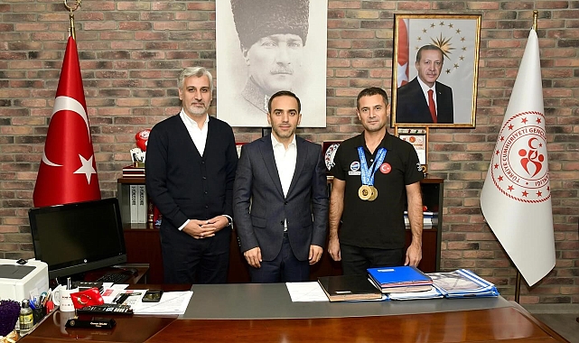 Eskişehirli sporcu 5. Dünya Su Altı Video Şampiyonası'nda şampiyon oldu