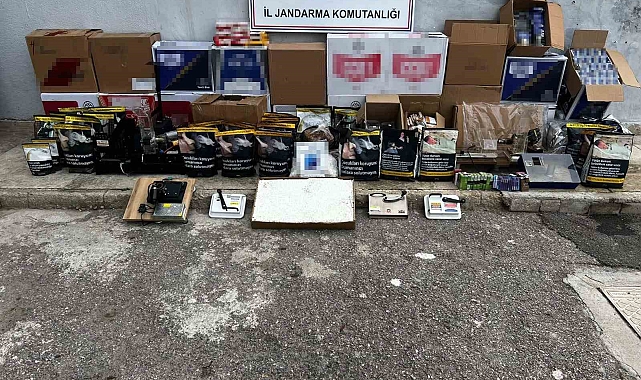Karaman'da yılbaşı öncesi denitim : kaçak tütün ve sigara operasyonu: 3 gözaltı