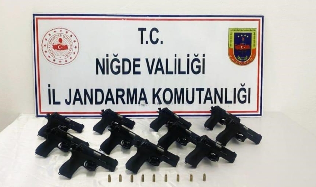 Niğde'de 11 ruhsatsız tabanca ele geçirildi