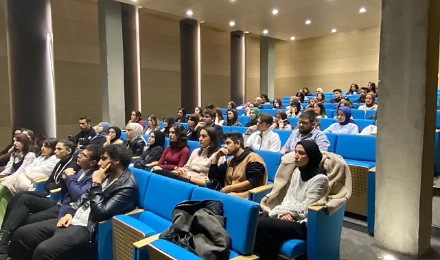 Psikoloji öğrencileri konferansta buluştu