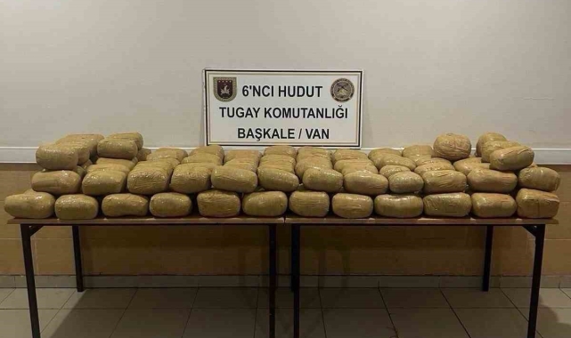 Van hudut hattında 143 kilogram toz esrar ele geçirildi