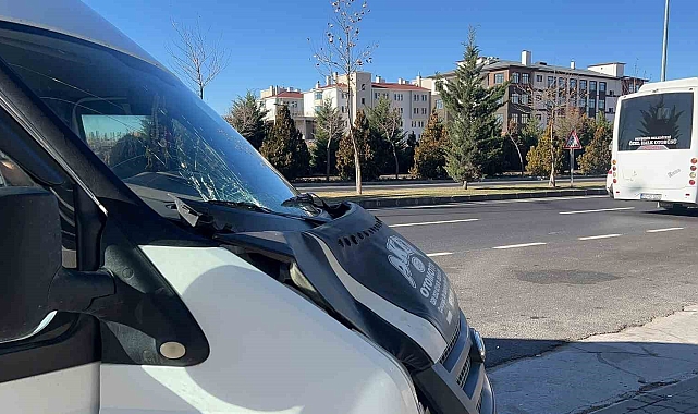 Yolun karşısına geçemedi: Minibüsün çarptığı adam hayatını kaybetti