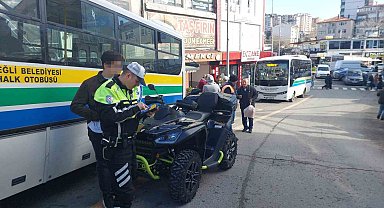 15 yaşındaki genç ATV ile trafiği birbirine kattı, 35 bin lira ceza yedi