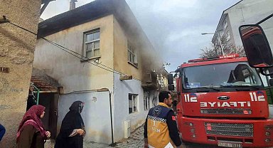 Baca temizlerken komşusunun evini yaktı