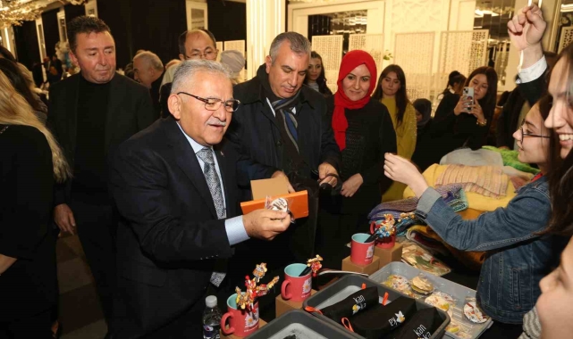 Başkan Büyükkılıç: "Kalleş terör saldırısında yaralanan Kayserili askerlerin durumu iyi"