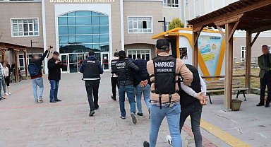 Burdur'da uyuşturucu operasyonunda 3 şahıs tutuklandı