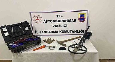 Define avcıları kazıya başlayamadan jandarmaya yakalandı