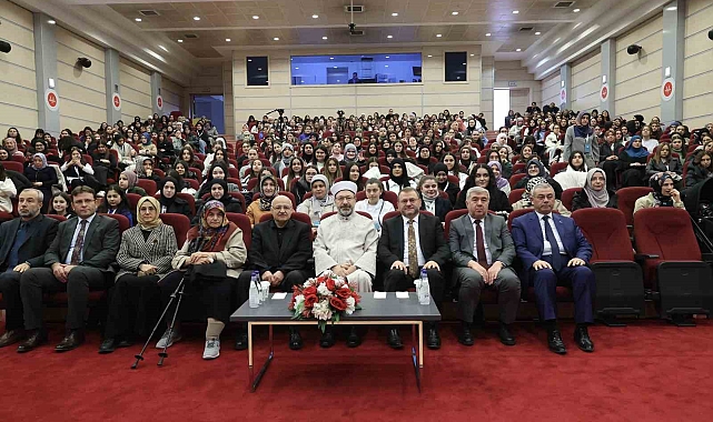 Diyanet İşleri Başkanı Erbaş: "Medeniyetimizin ilim ve irfan dünyasıyla tanışan çocuklarımız geleceğe güvenle yürüyecektir"