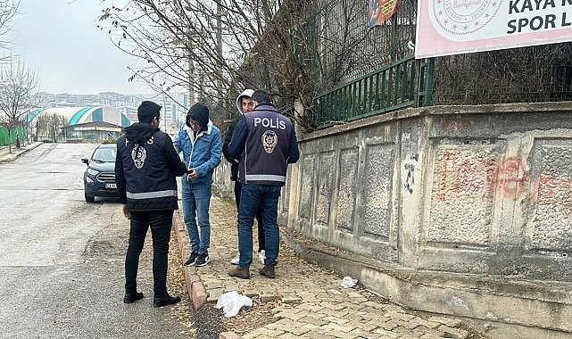 Elazığ'da okul önü denetimleri sürüyor