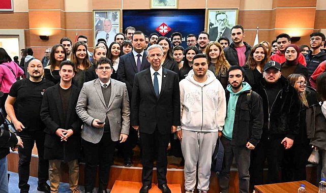 Mansur Yavaş, Başkent Üniversitesi'nde gençlerle bir araya geldi