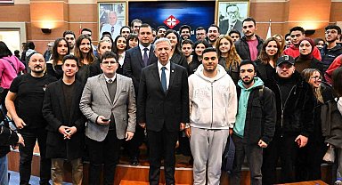 Mansur Yavaş, Başkent Üniversitesi'nde gençlerle bir araya geldi