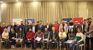 Mersin'de basın mensupları 'İHA-1 Ticari Pilot Lisansı' sertifikalarını aldı