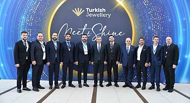 Mücevher Antalya'da parladı