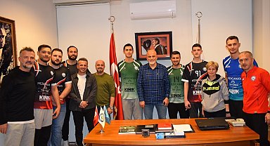 Nilüfer Belediyespor'da 7 imza