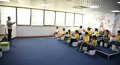 Öğrenciler sanatla büyüyor