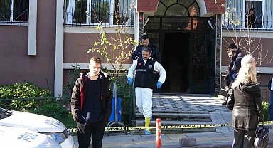 Pendik'te sitede çıkan yangında 83 yaşındaki kadın hayatını kaybetti