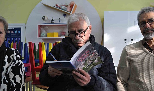 Şairler sosyal medya kullanımının kitap okuma oranını düşürdüğüne inanıyor