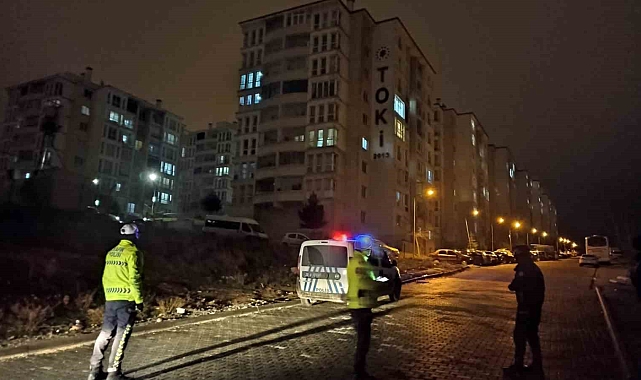 Şehir manzarasında alkol içerek çevreye rahatsızlık veren şahıslara yönelik denetim