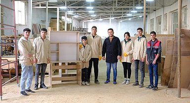 Şırnak Valiliğinden "Her Eve Bir Çalışma Masası Projesi"