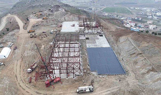 Türkoğlu'nun yeni acil durum hastanesi hızla yükseliyor