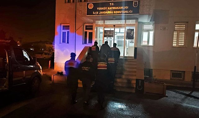 Yozgat'ta sınavda kopya çekmeye çalışan 1 aday ve kopya düzeneği hazırlayan 3 kişi yakalandı