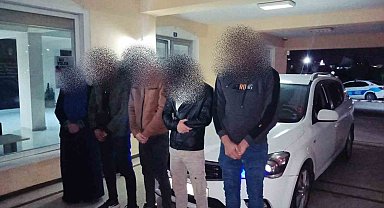 Yurda kaçak yollardan giren yabancı uyruklu 4 kişi yakalandı