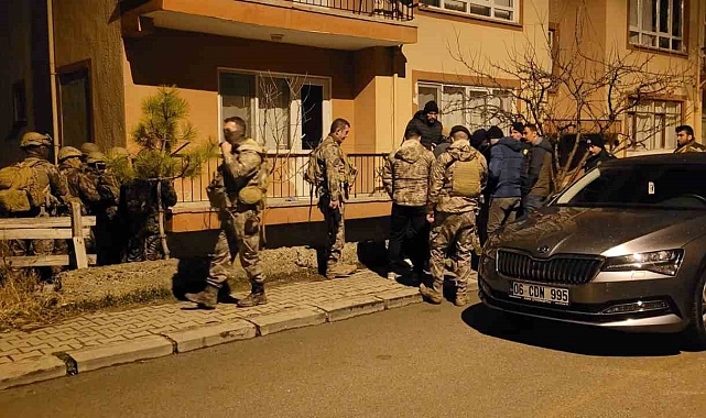 Babasının silahla rehin aldığı 7 yaşındaki çocuk 12 saat sonunda kurtarıldı