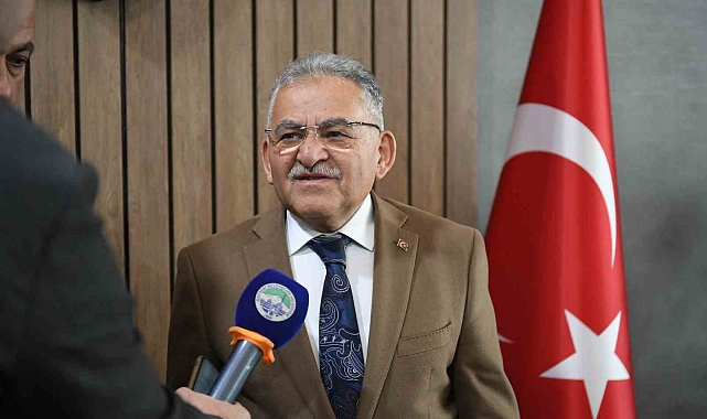 Başkan Büyükkılıç'tan Kayserispor'a "transfer tahtası" müjdesi