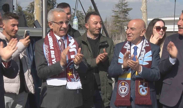 Başkentliler hamsiyle doydu, horonla ısındı