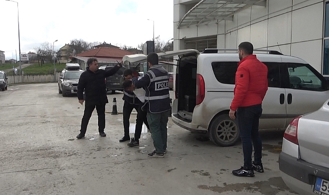 Eski eşinin arkadaşını bıçaklayarak öldüren şahıs tutuklandı