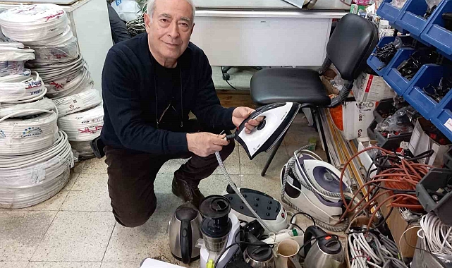 Eskişehir'de 67 yaşındaki Mehmet Usta'nın sevdası elektrikli ev aletleri
