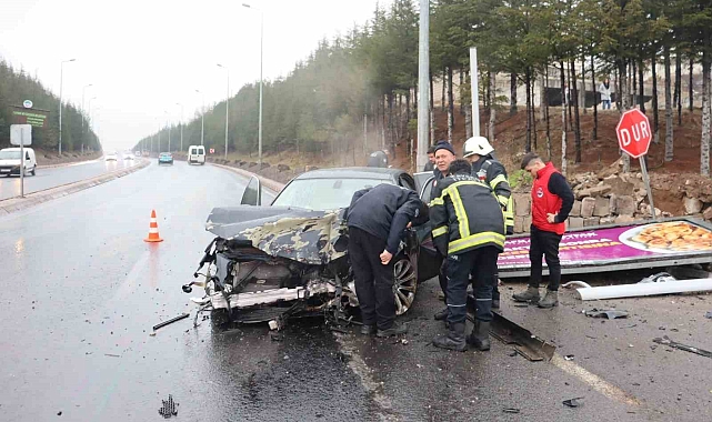 Feci Kazada yaralanan kadın hayatını kaybetti