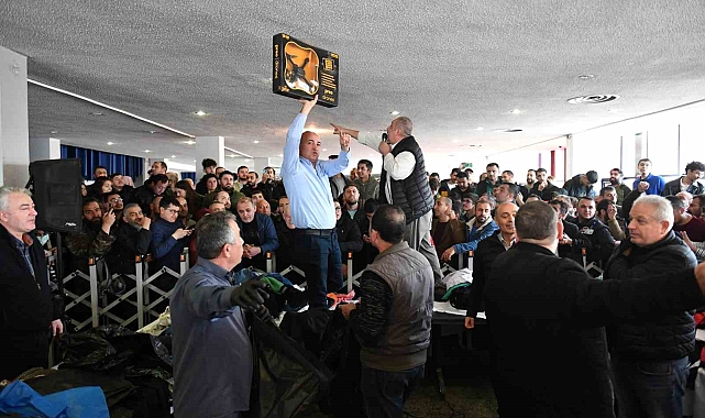 Otobüs, ANKARAY ve Metrolarda unutulan eşyalar açık artırmayla satıldı