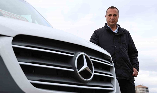 Aldığı sıfır Mercedes minibüs 4 gün sonra arızalandı, 5 kez servise gitti