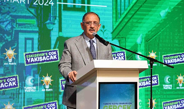 Bakan Özhaseki: "Deprem bölgesinde bu ayın sonuna kadar da 30 bin konutu daha dağıtacağız"
