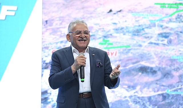 Başkan Büyükkılıç, şoför esnafıyla kucaklaştı